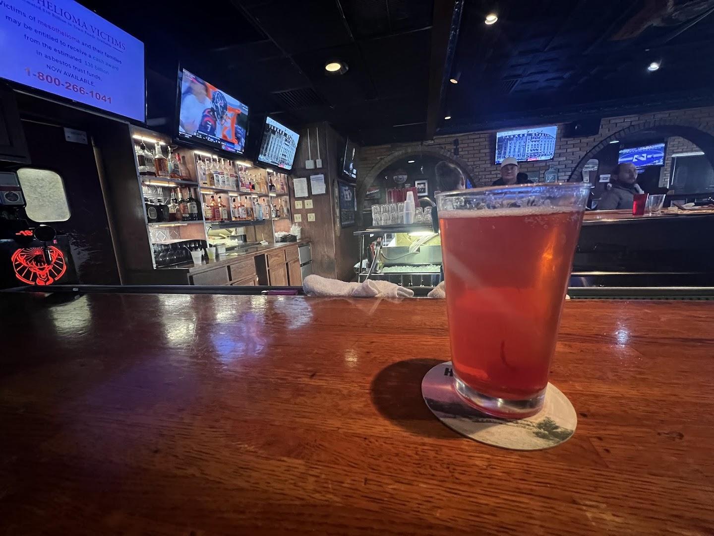 Van's Pizza Pub & Grill